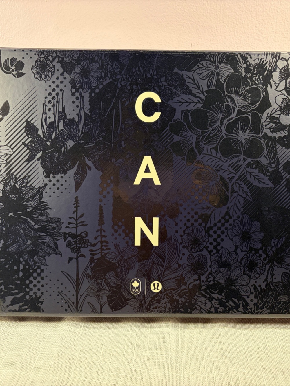 lululemon Team CANADA Collector Box Paris 2024 - Picture 5 of 16